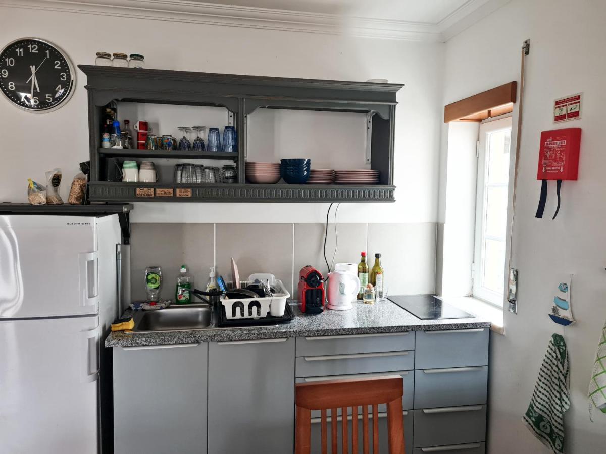 Cloud To Chill Surfhouse Baleal Hostel Ferrel  Bagian luar foto