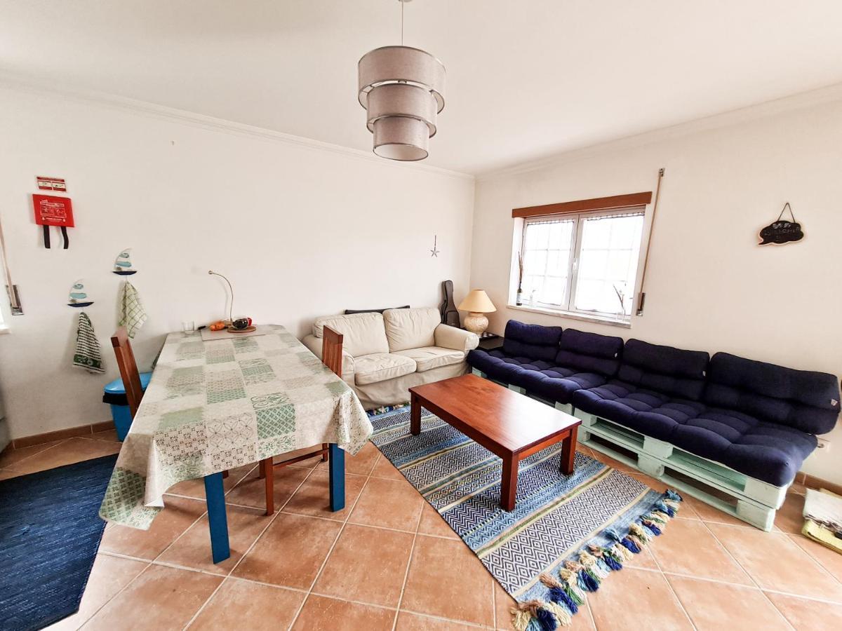 Cloud To Chill Surfhouse Baleal Hostel Ferrel  Bagian luar foto
